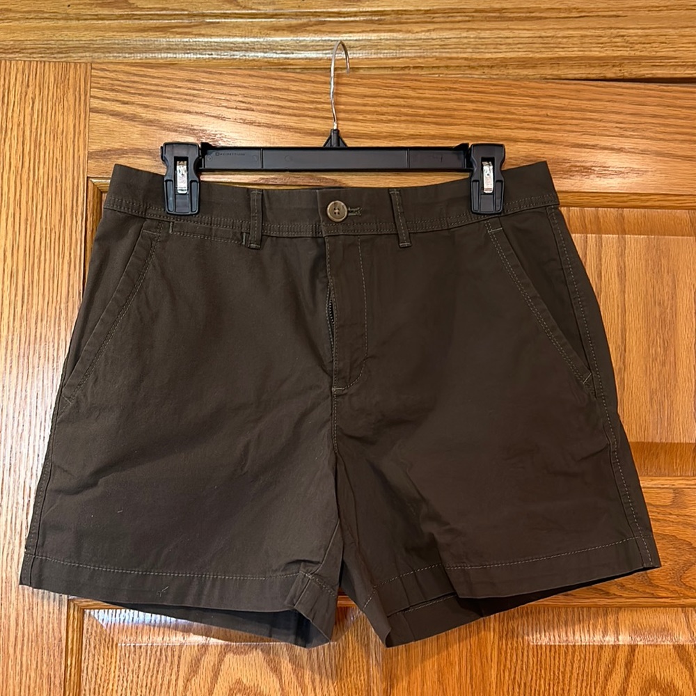 NWT Banana Republic shorts size 6.
